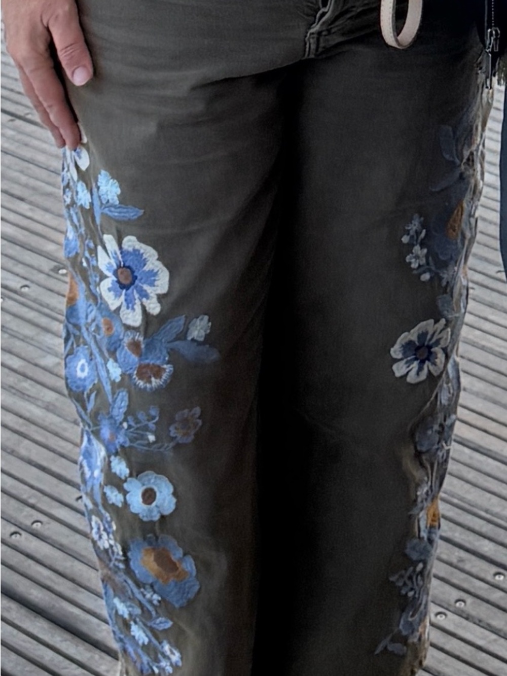 We The Free Willow Floral Wide-Leg Jeans - Picture 4 of 4